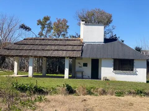 LOS FRESNOS Y LOS NOGALES