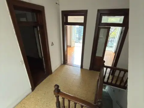 Avenida San Juan 2600, Piso 1