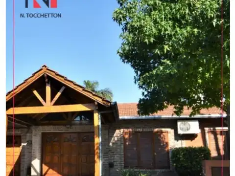 Venta de chalet sobre doble lote