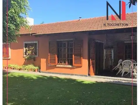 Casa en Venta con 1 cochera