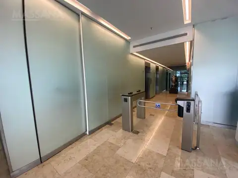 Alquiler de Oficina piso en Palermo con 3 cocheras - Edificio La Rural