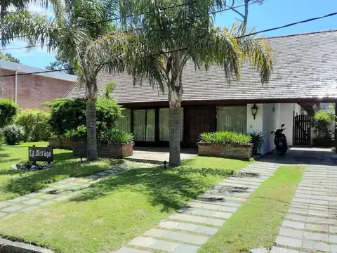 Casa en Alquiler de 4 dormitorios