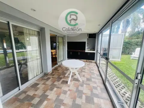 Casa 4 ambientes con 3 baños
