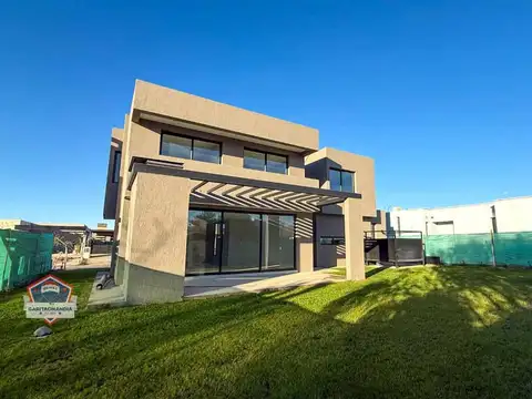 Casa en Alquiler en Carrodilla la Puntilla, USD 1.900