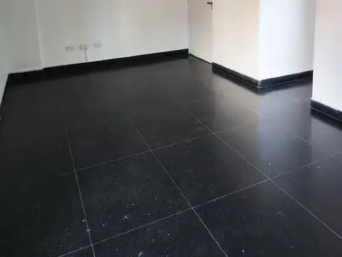 José De Sucre 1600, Piso 8