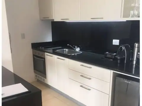 Dpto de 2 ambientes en condominios con amarra.-