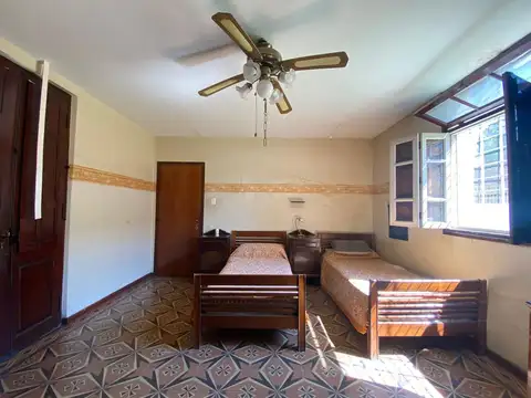 VENTA CASA 3 DORMITORIOS - VIAMONTE 1.200