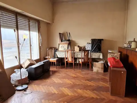 Casa 6 ambientes con 3 baños