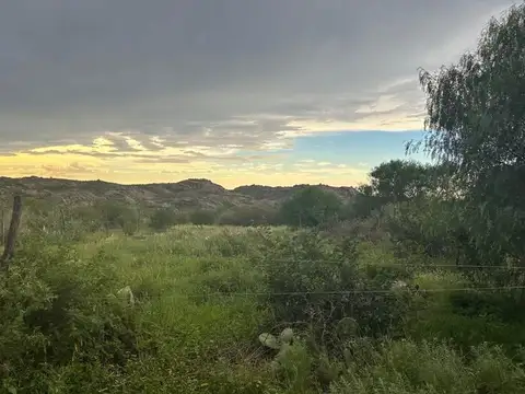LOTE EN VENTA EN CAPILLA DEL MONTE CON ESCRITURA