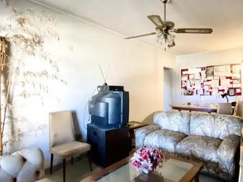Depto Tipo Casa 4 ambientes con 1 baño