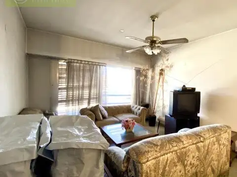 Depto Tipo Casa en Venta 40 años