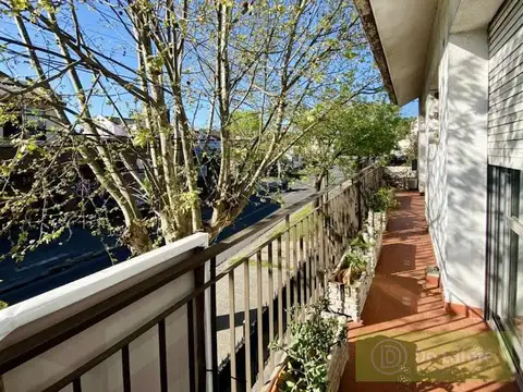 Depto Tipo Casa en Venta de 4 ambientes