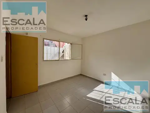 Casa 2 ambientes con 1 baño