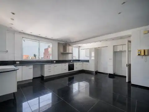 Departamento 7 ambientes con 7 baños