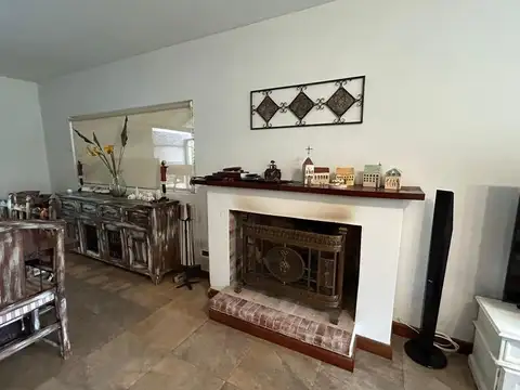 Casa 4 ambientes con 4 baños