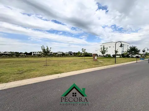 Terreno en Venta 40  mts Fondo