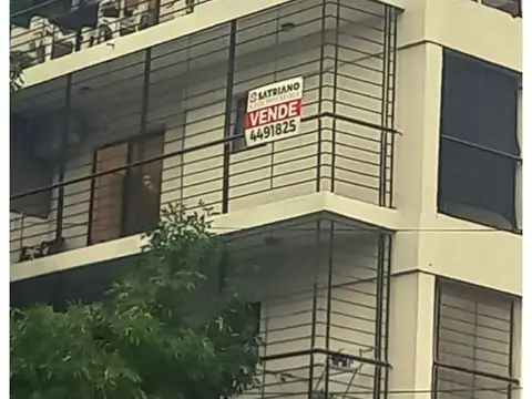 VENTA - Dpto dos dormitorios con balcón