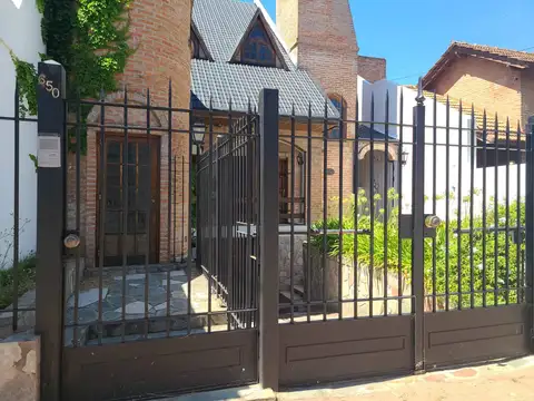 Casa en venta, 5 Dormitorios, en Zárate, Prov. de Buenos Aires