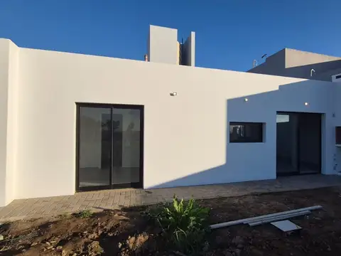 Casa en Venta en Campos De Manantiales, USD 140.000