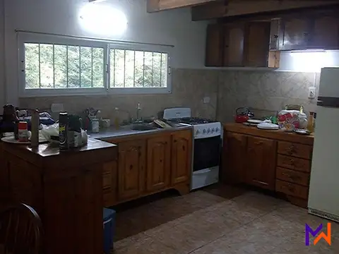 Casa 3 ambientes con 2 baños
