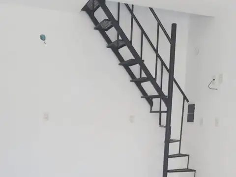 UBICADISIMO LOCAL EN IBARLUCEA  PASEO COMERCIAL PORTAL DE KI.  LOCAL 28