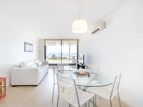 Alquiler temporal y venta de departamento con salida al jardín Un dormitorio