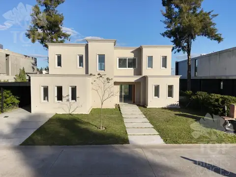 Casa en venta en Laguna Grande, Villanueva, Tigre