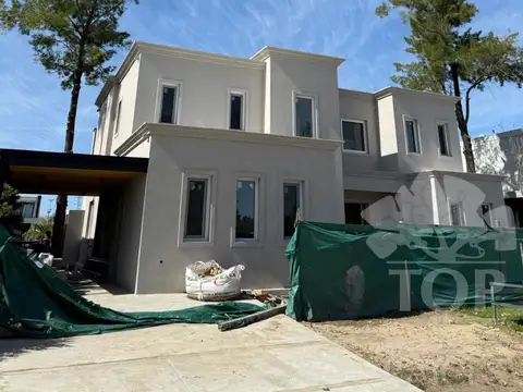 Casa en Venta al Suroeste
