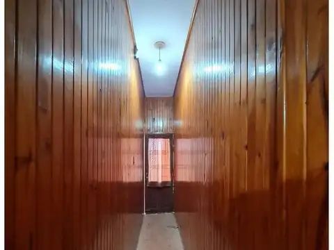 Casa 2 ambientes con 1 baño