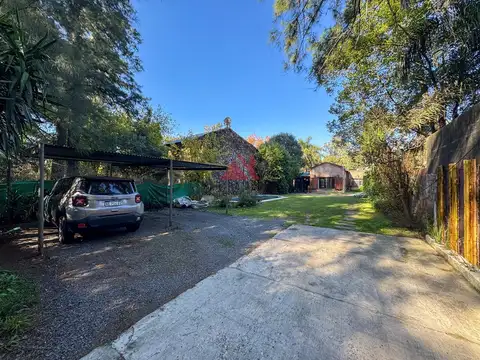 Casa en Venta con 2 cocheras