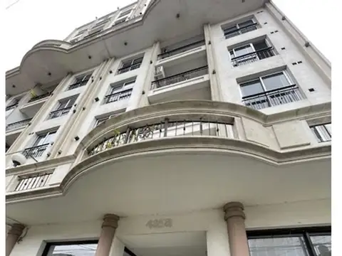 Departamento en ALQUILER - Caseros Centro