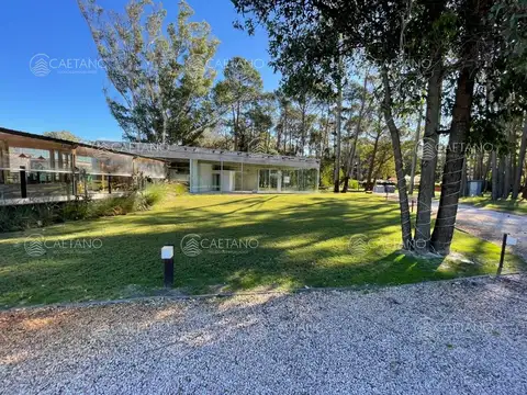 Local en Alquiler Temporal en Punta Ballena, USD 950