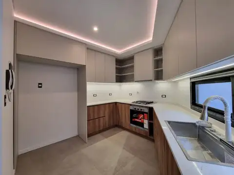 Depto Tipo Casa 4 ambientes con 3 baños