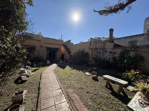 Depto Tipo Casa en Venta de 5 ambientes