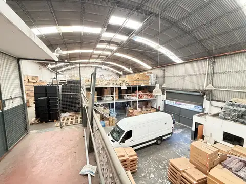 Galpon en Venta en Gerli, USD 750.000