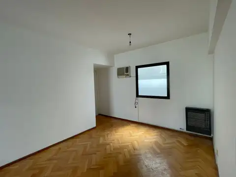 Departamento en Alquiler en Balvanera, $ 650.000