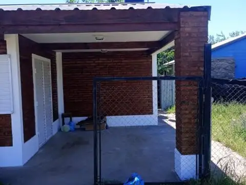 Casa 4 ambientes con 1 baño