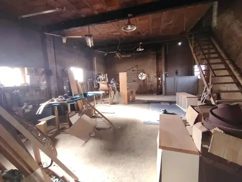 Alquiler Galpón  190 m2 en Caseros, 3 niveles
