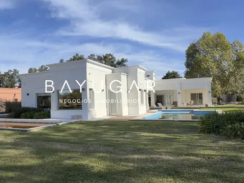 Alquiler con Muebles - Casa en Barrio Privado Casuarinas - Pilar