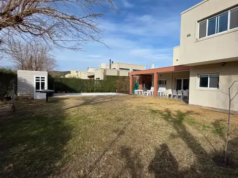 Casa en Venta en Juana Koslay, USD 255.000