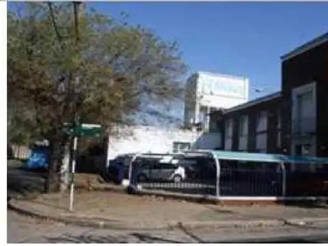 FRANKLIN (ESQUINA ZUFRIATEGUI) 100