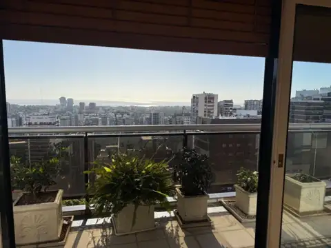 Departamento en Venta con 2 cocheras