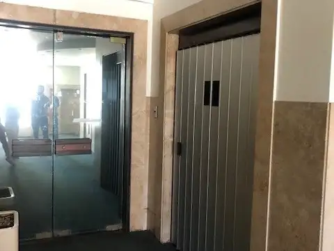 Oficina en Alquiler al Norte