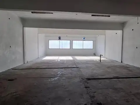 Alquiler en Munro – 560 m² versátiles, apto múltiples usos