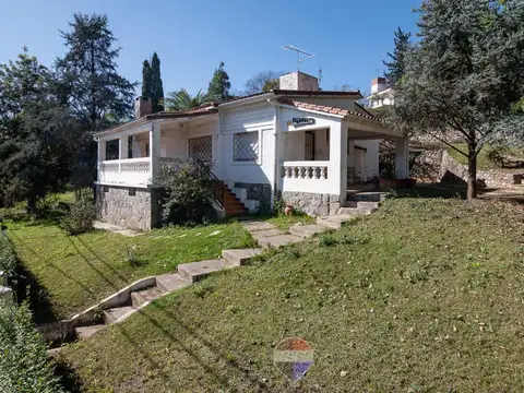 VENTA CASA 2 DORM VILLA ALLENDE LOMAS ESTE CBA