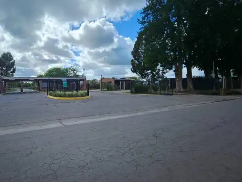 LOTE EN BARRIO PRIVADO SANTO TOMAS