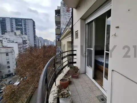 Venta Departamento 3 amb c balcón - Caballito