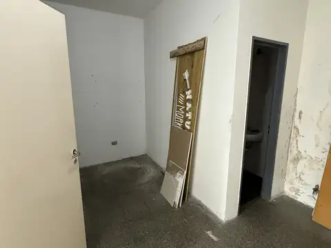OLIDEN 1500, Piso PB