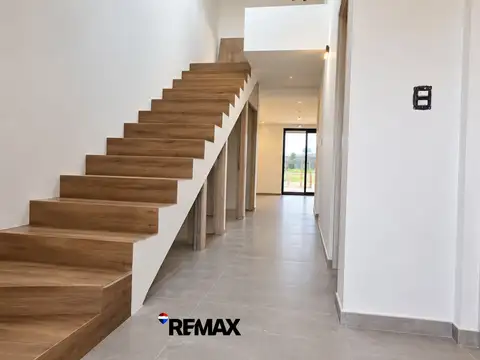 Casa en Venta en Bahía Blanca, USD 265.000