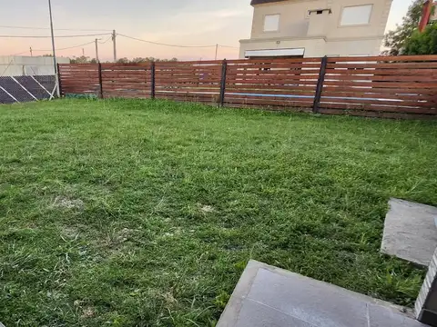 Casa en Alquiler en Carlos Spegazzini, USD 1.100